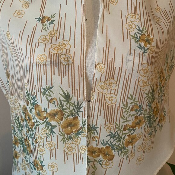Vintage Scarf With Beige, Yellow & Green Floral Design - Picture 2 of 5